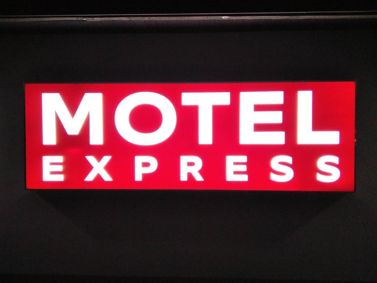 Motel Express Bogucin  Εξωτερικό φωτογραφία